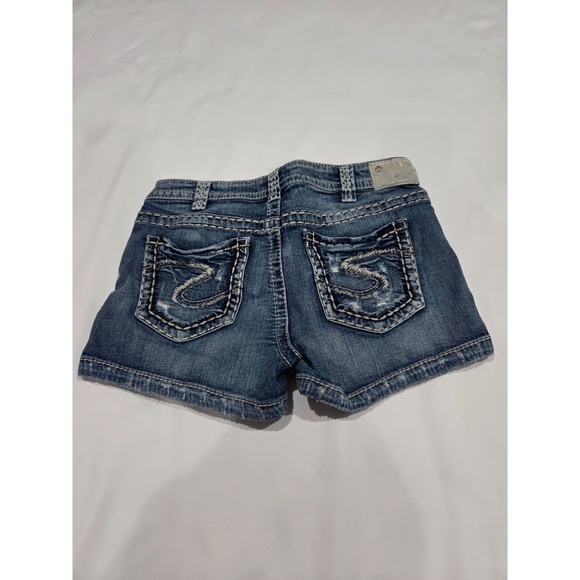 Silver Jeans Women's Aiko Short Cutoff Distressed Size W30 - Picture 2 of 4